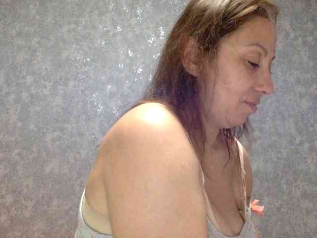 LovellyMary webcam