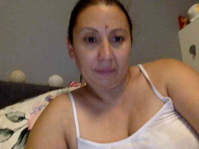 LovellyMary webcam