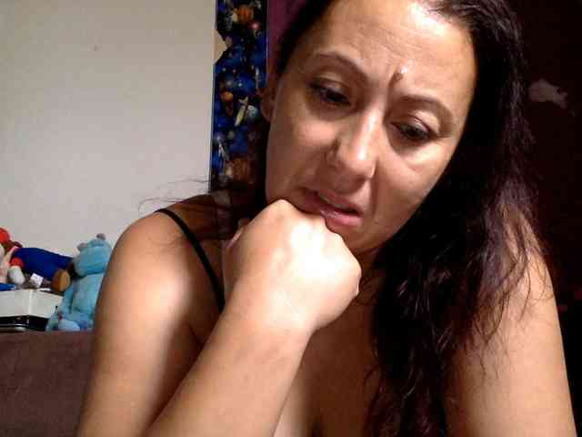 LovellyMary webcam