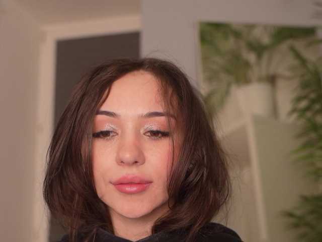 SpaceAna's BongaCams show and profile