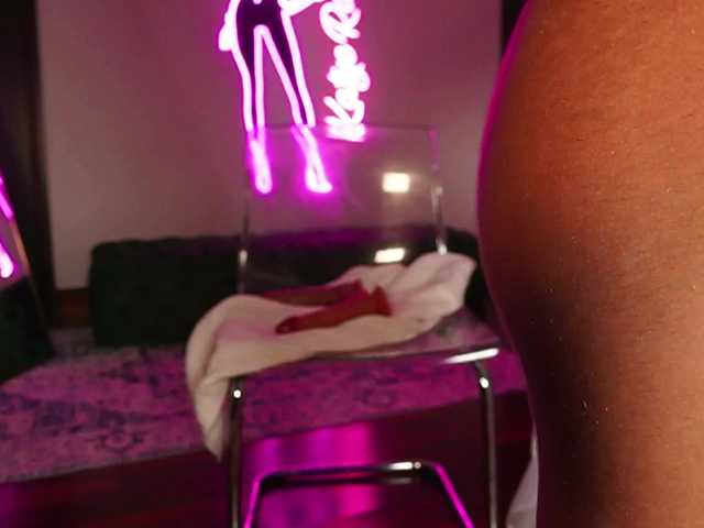 katyerave from BongaCams is Freechat