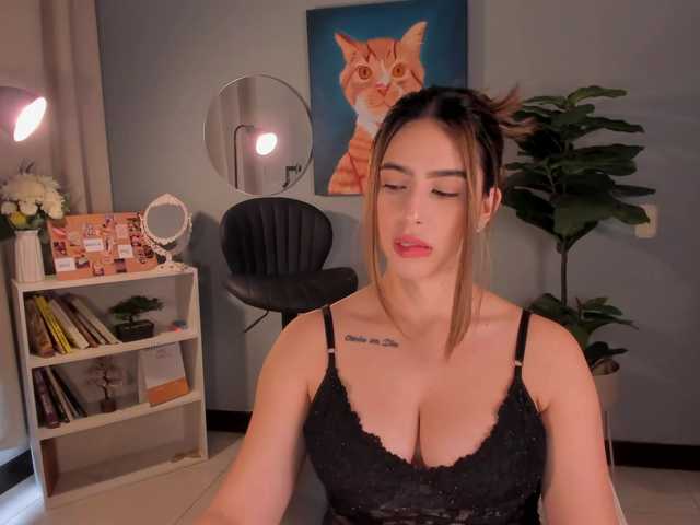 LiaPearce's BongaCams show and profile
