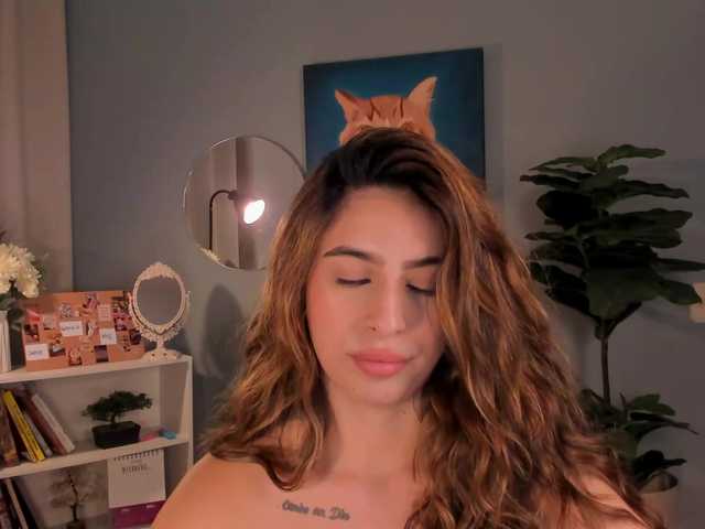 LiaPearce's BongaCams show and profile