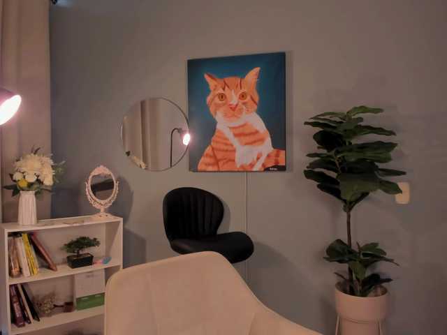 LiaPearce's BongaCams show and profile