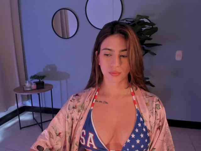 LiaPearce webcam
