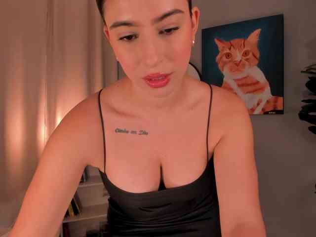 LiaPearce webcam