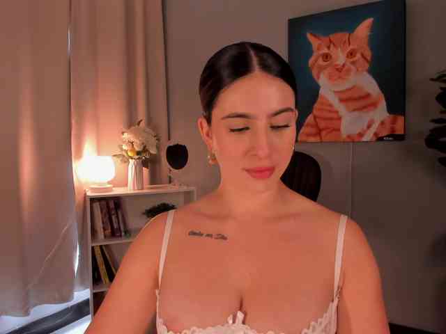 LiaPearce webcam