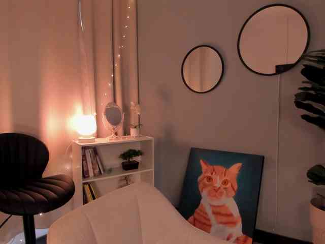 LiaPearce webcam