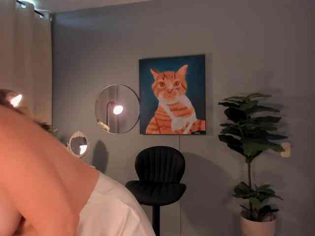 LiaPearce Live Webcam on BongaCams