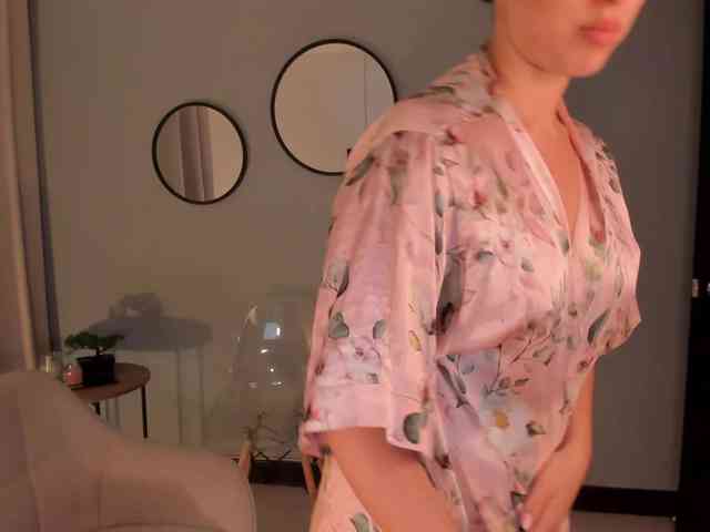 LiaPearce webcam