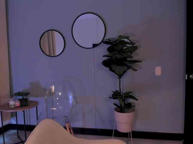 LiaPearce webcam