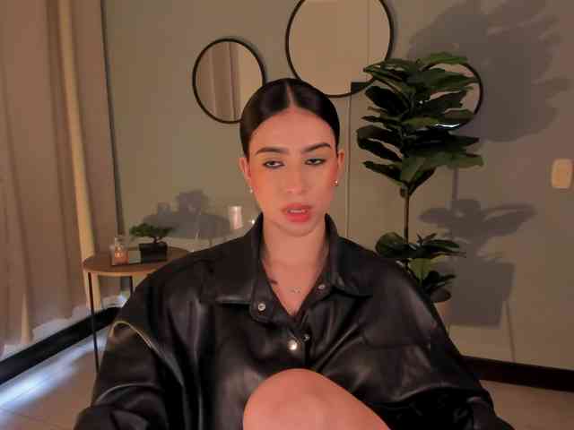 LiaPearce webcam