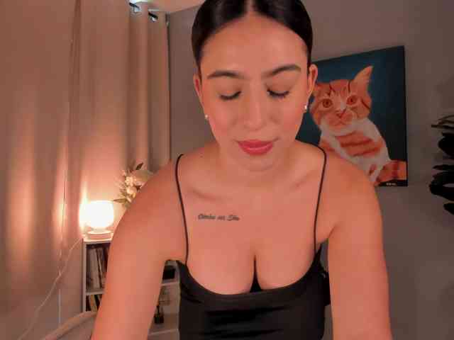 LiaPearce webcam