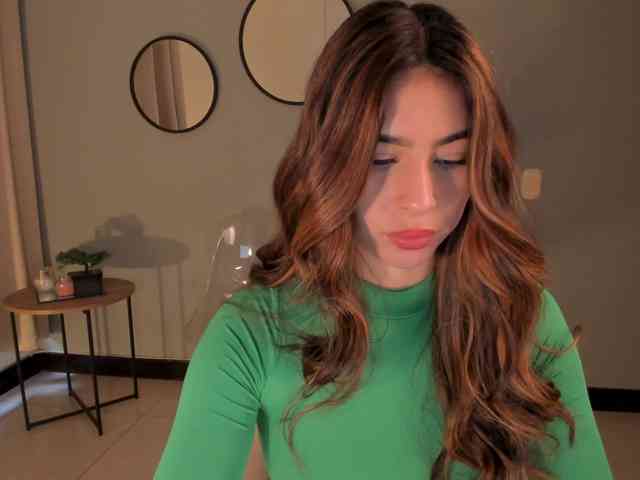 LiaPearce webcam