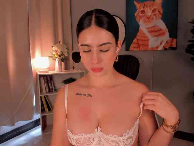 LiaPearce webcam
