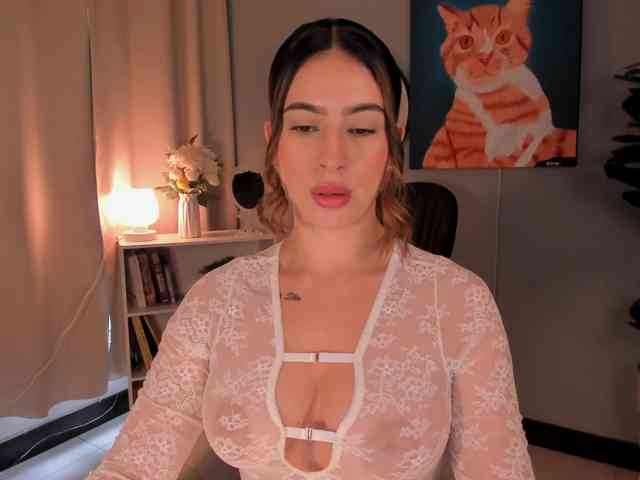 LiaPearce webcam