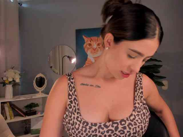 LiaPearce Live Webcam on BongaCams