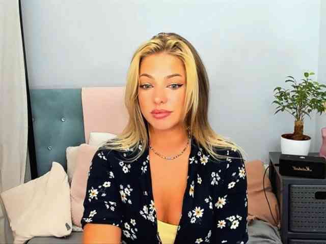 LilyGold webcam