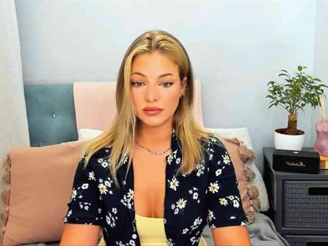 LilyGold webcam