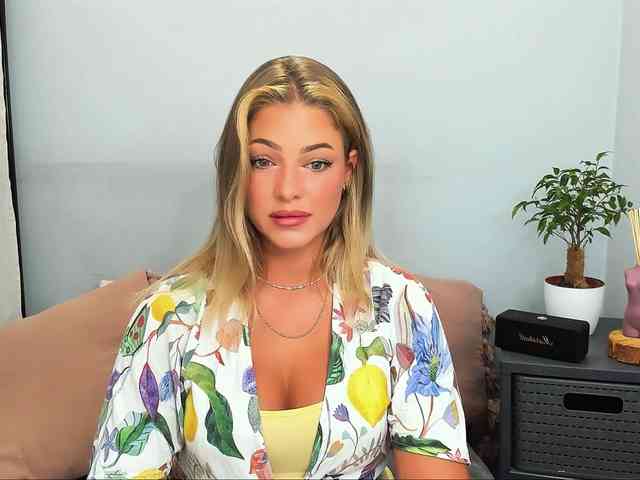 LilyGold webcam