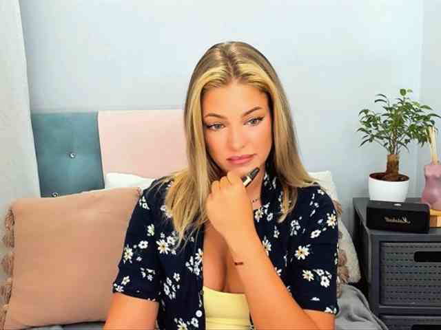 LilyGold webcam