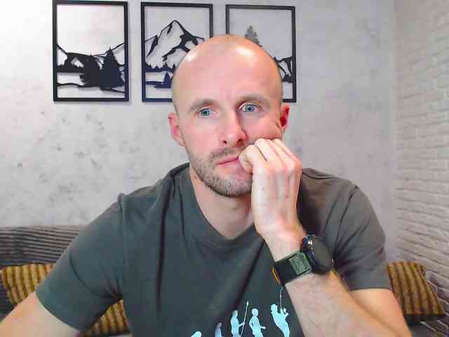 DoctorRamsey Live Webcam on BongaCams