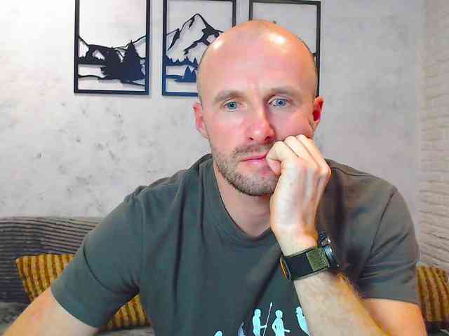 DoctorRamsey Live Webcam on BongaCams