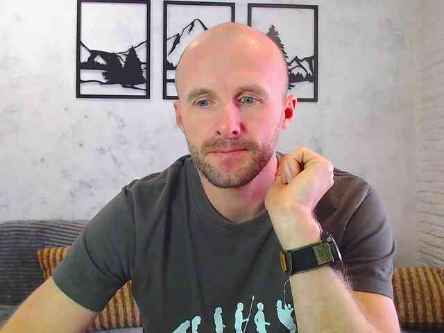 DoctorRamsey Live Webcam on BongaCams