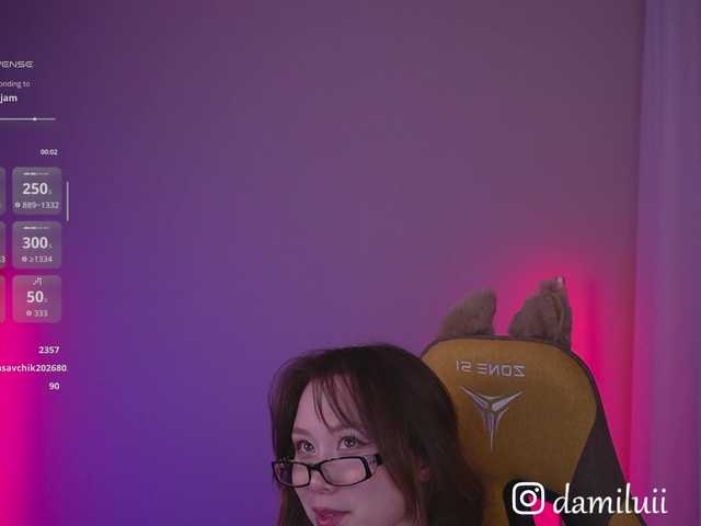 damilui's BongaCams show and profile