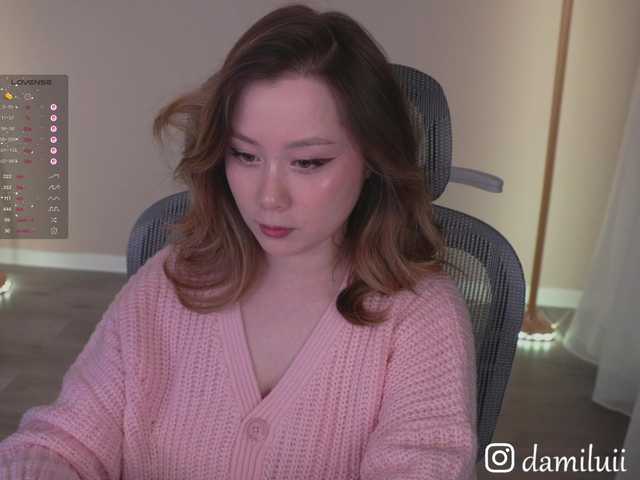 damilui's BongaCams show and profile