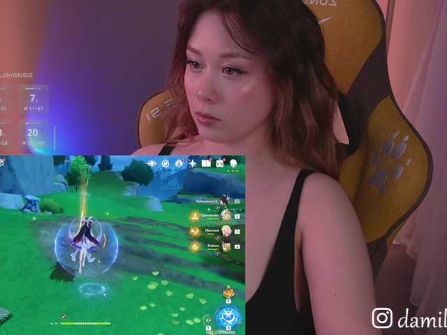 damilui's BongaCams show and profile