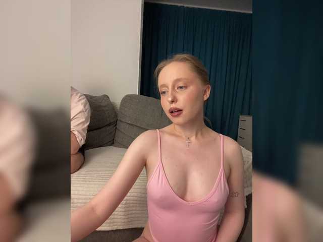 PeachPie's BongaCams show and profile