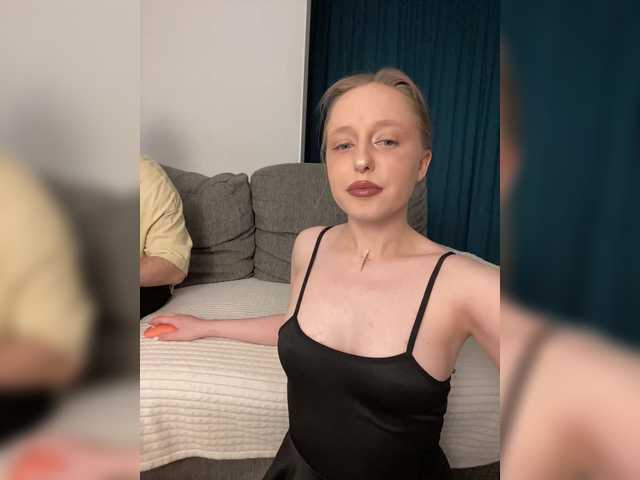 PeachPie's BongaCams show and profile
