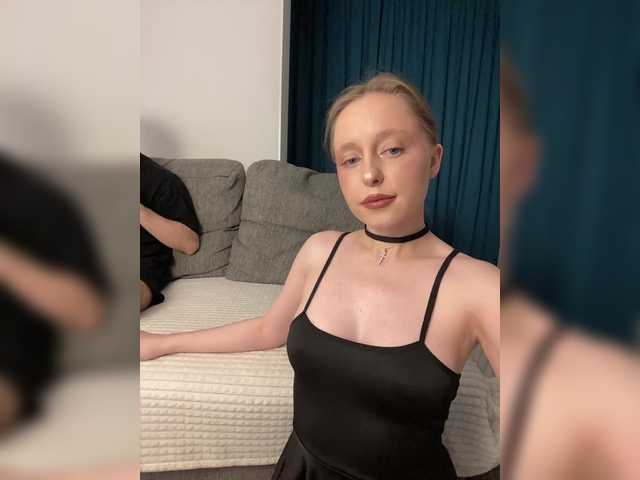 PeachPie's BongaCams show and profile