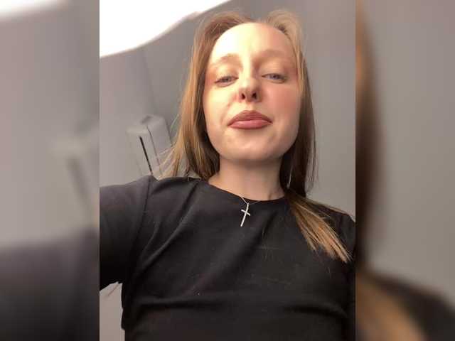 PeachPie's BongaCams show and profile