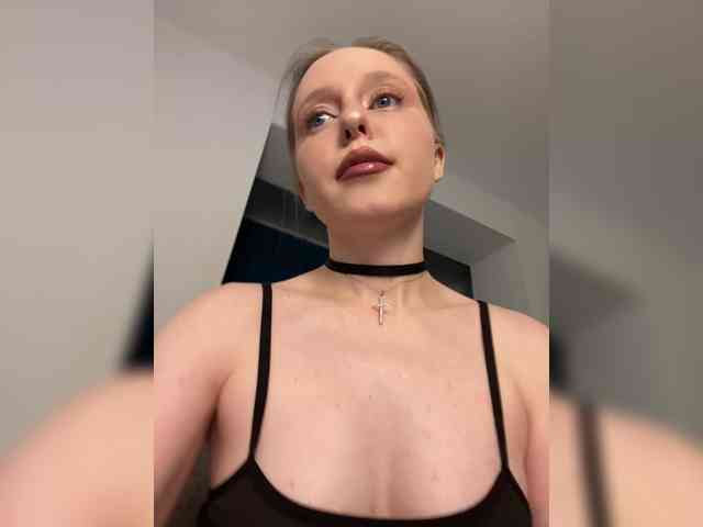 PeachPie Live Webcam on BongaCams