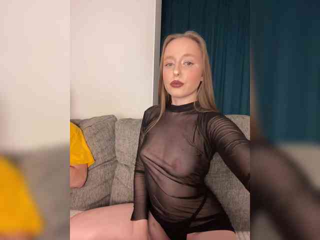 adult cam show PeachPie