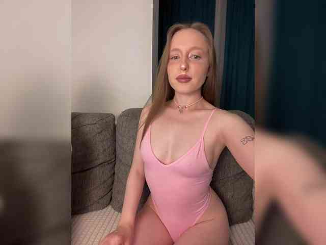 PeachPie's webcam live show