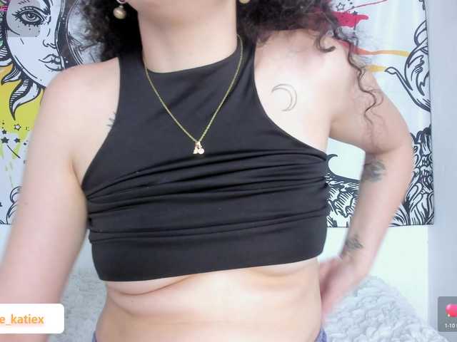 Just-katiex's BongaCams show and profile