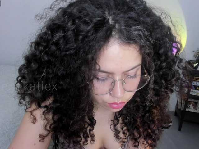 Just-katiex's BongaCams show and profile