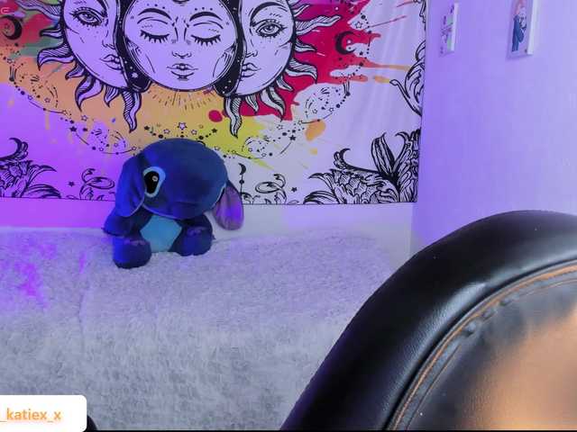 Just-katiex webcam bongacams model stream image