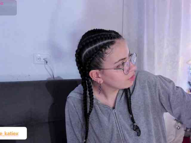 Just-katiex Just-katiex