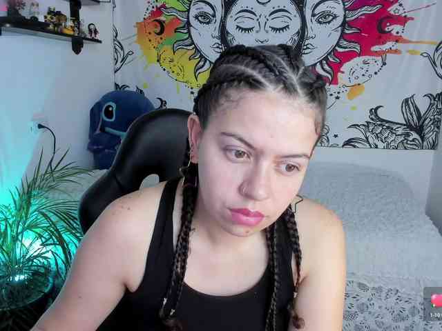 Just-katiex Just-katiex