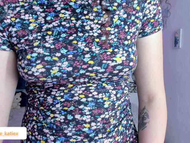 Just-katiex Just-katiex