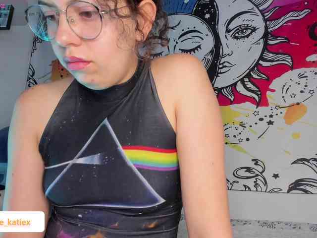 Just-katiex Just-katiex