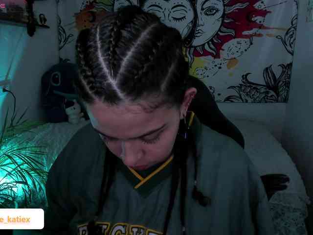 Just-katiex Just-katiex