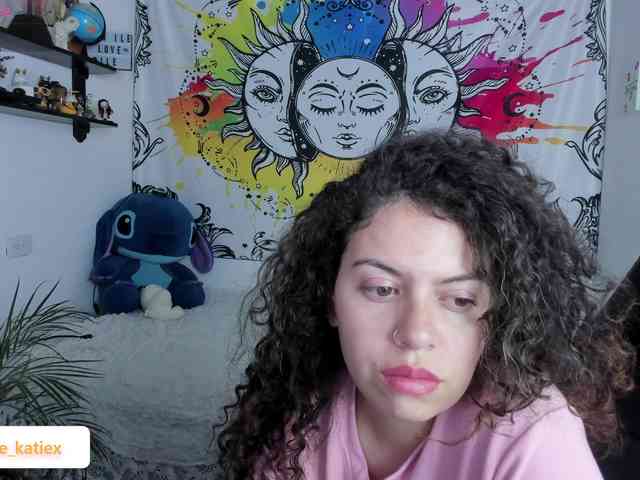 Just-katiex Just-katiex