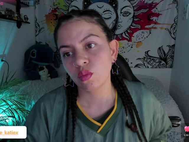 Just-katiex Just-katiex