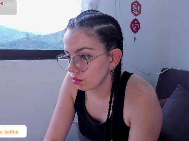 Just-katiex Just-katiex