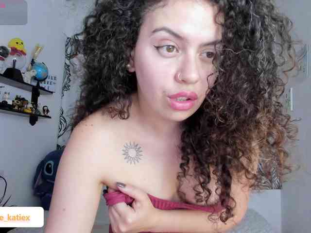 Just-katiex Just-katiex